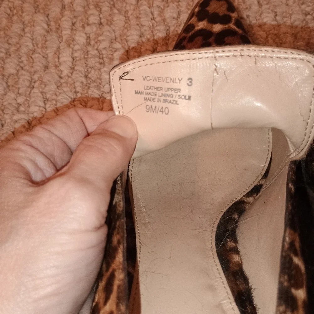 Vince Camuto‎ Wevenly 3 Leopard Calf Hair Pointed Toe Heels Size 9M Block Cone